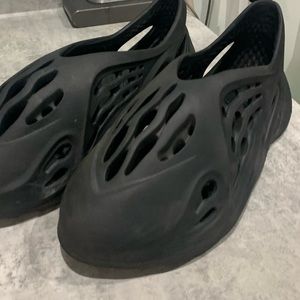 Adidas YEEZY FOAM RUNNERS